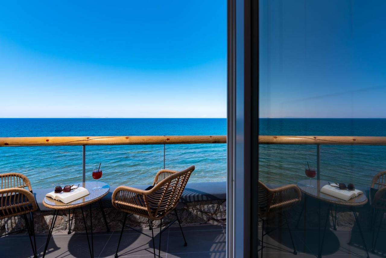 Neoma Luxury Suites Karterados  Exterior photo