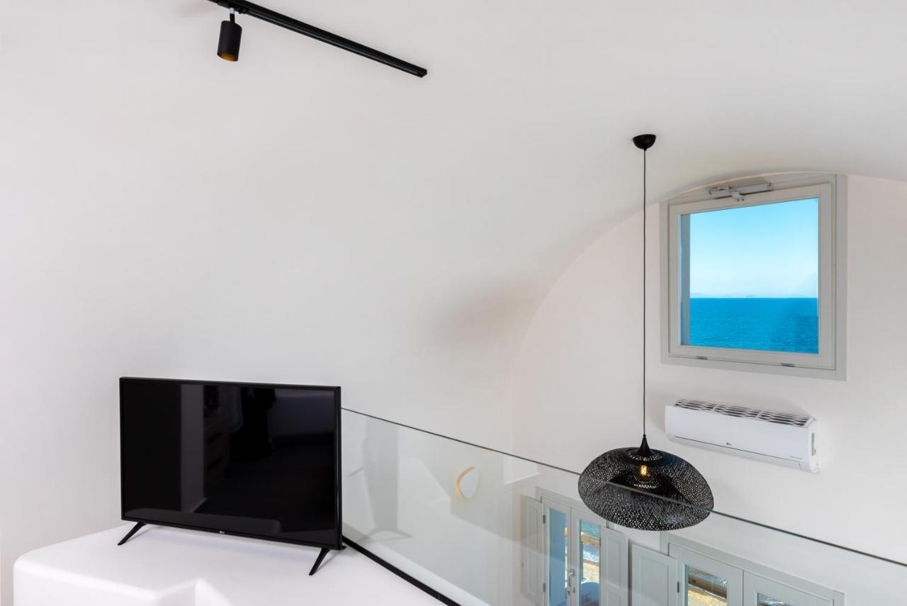 Neoma Luxury Suites Karterados  Exterior photo