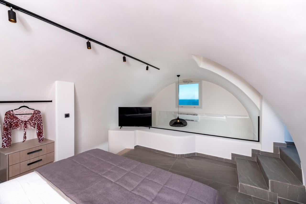 Neoma Luxury Suites Karterados  Exterior photo
