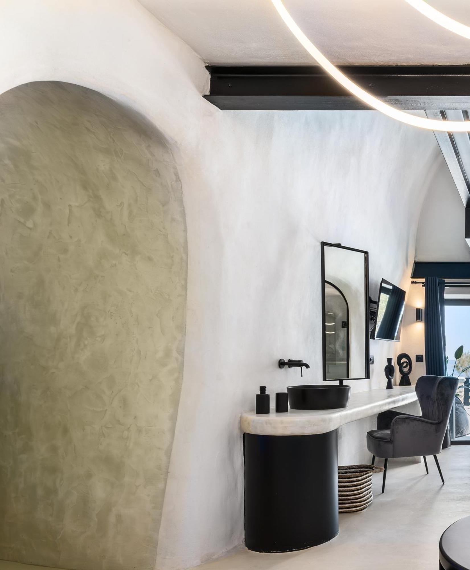 Neoma Luxury Suites Karterados  Exterior photo
